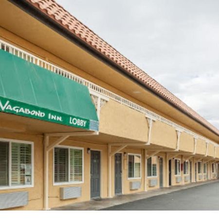 Vagabond Inn Hemet Buitenkant foto